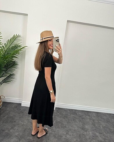 Zara Tek yırtmaçlı elbise