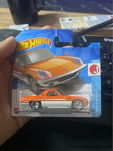mazda cosmo sport 68? hotwheels oyuncak araba