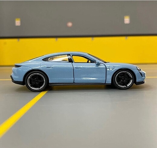  Beden Porsche Taycan S 1/36 Ölçek Model araba