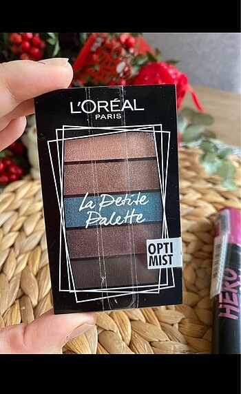 L'Oréal Paris Makyaj Malzemeleri