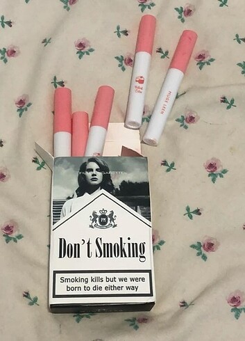 Lana Del Rey Lipstick
