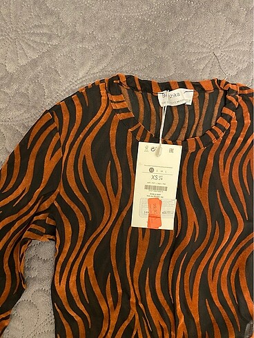 xs Beden Bershka uzun kollu üst