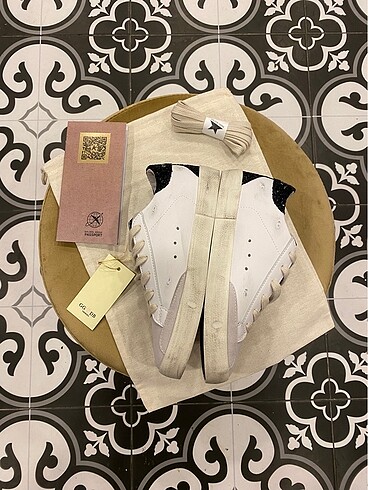 37 Beden Golden Goose