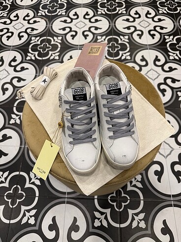 37 Beden Golden Goose
