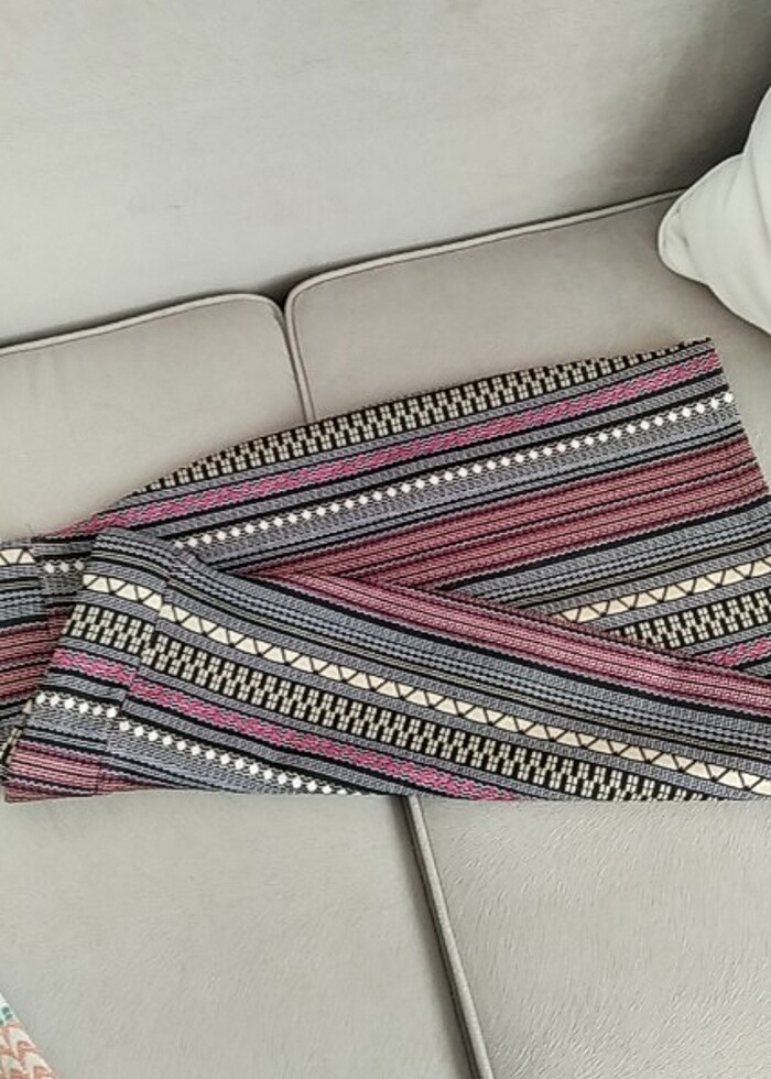 Bedeni saran otantik desenli streç kalem etek  - Görsel 3