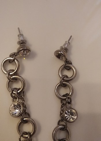 Zincir Detaylı Uzun Gri Küpe - Görsel 4