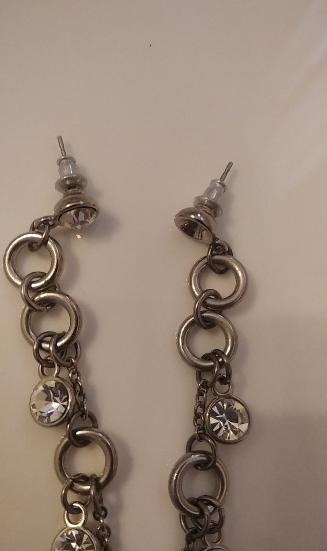 Zincir Detaylı Uzun Gri Küpe - Görsel 4