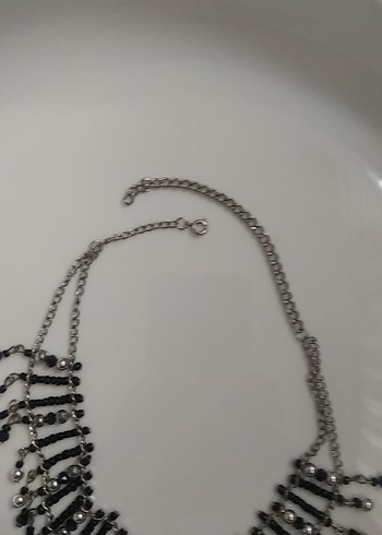 Siyah Uzun Boncuklu Gotik Kolye - Görsel 4