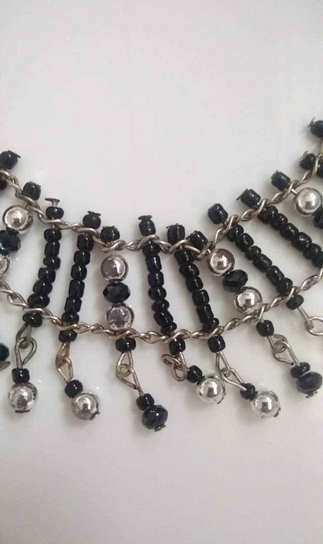 Siyah Uzun Boncuklu Gotik Kolye - Görsel 3