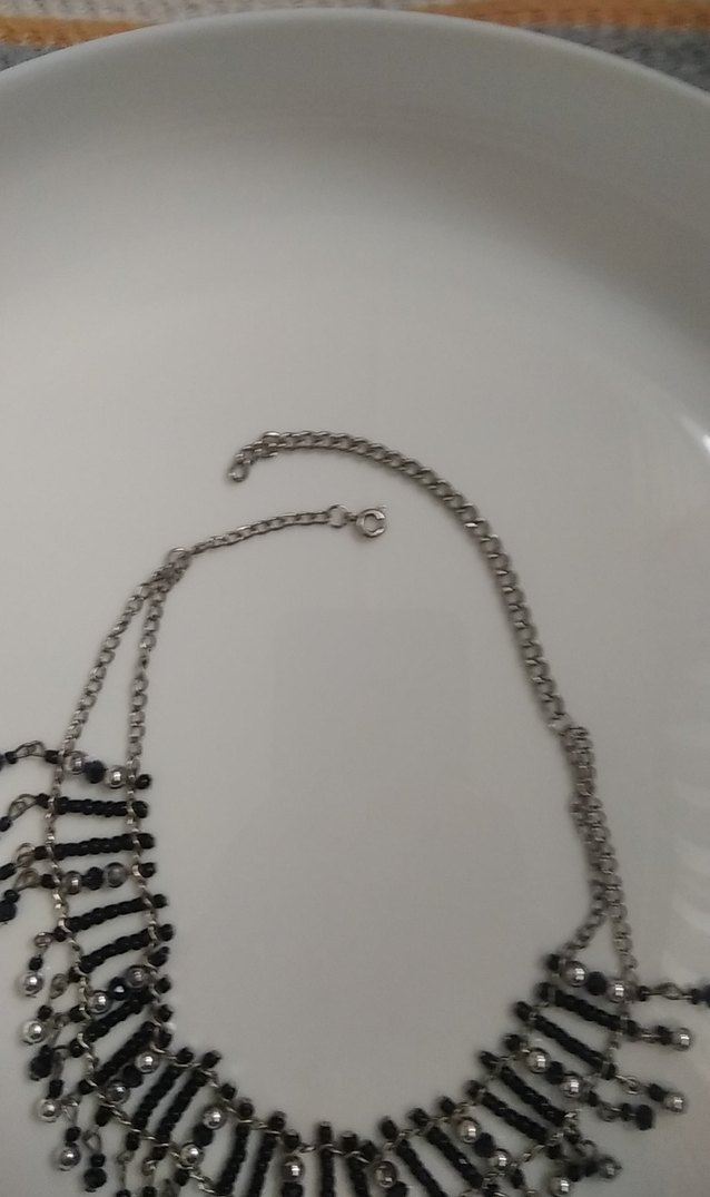 Siyah Uzun Boncuklu Gotik Kolye - Görsel 4