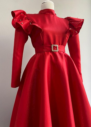 Uzun Kollu Kırmızı Parlak Abiye Elbise - Görsel 5