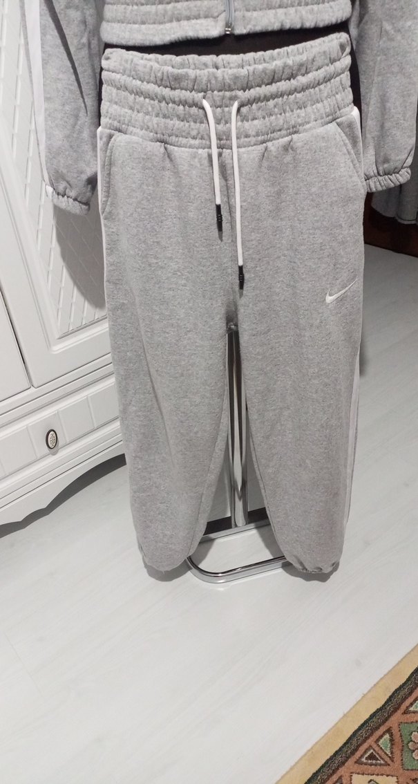 Gri Bel Detaylı krop Kadın Eşofman takımı - Görsel 3