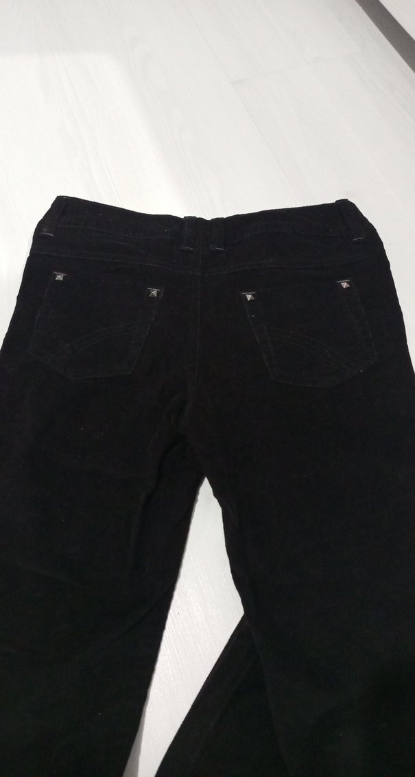 Siyah Süet Kemerli kız çocuk Pantolon - Görsel 4