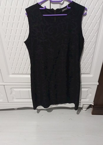 Siyah Dantelli Yüksek Yakalı Midi Elbise - Görsel 4