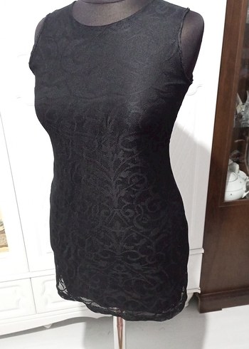 Siyah Dantelli Yüksek Yakalı Midi Elbise - Görsel 2