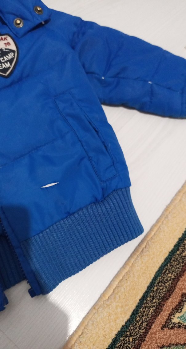 Mavi Erkek Çocuk Kapüşonlu Mont - Görsel 4