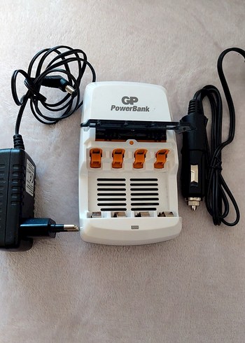 GP PowerBank Beyaz Şarj Cihazı