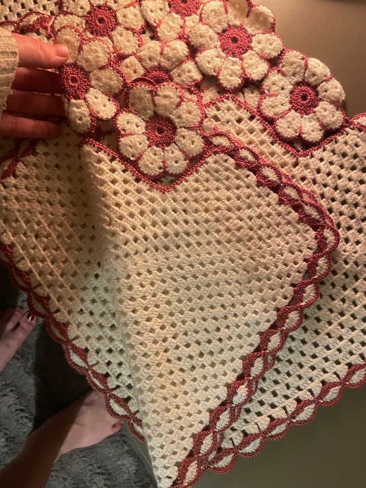 Çiçek Desenli Örgü Sofra Sunumluğu - Görsel 5