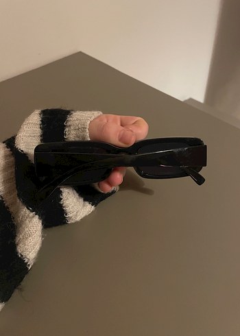 Siyah Dikdörtgen Kadın Güneş Gözlüğü - Görsel 3