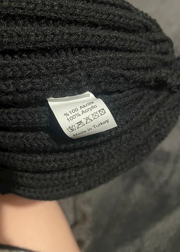 Siyah Kadın Örgü Yün Bere - Görsel 3