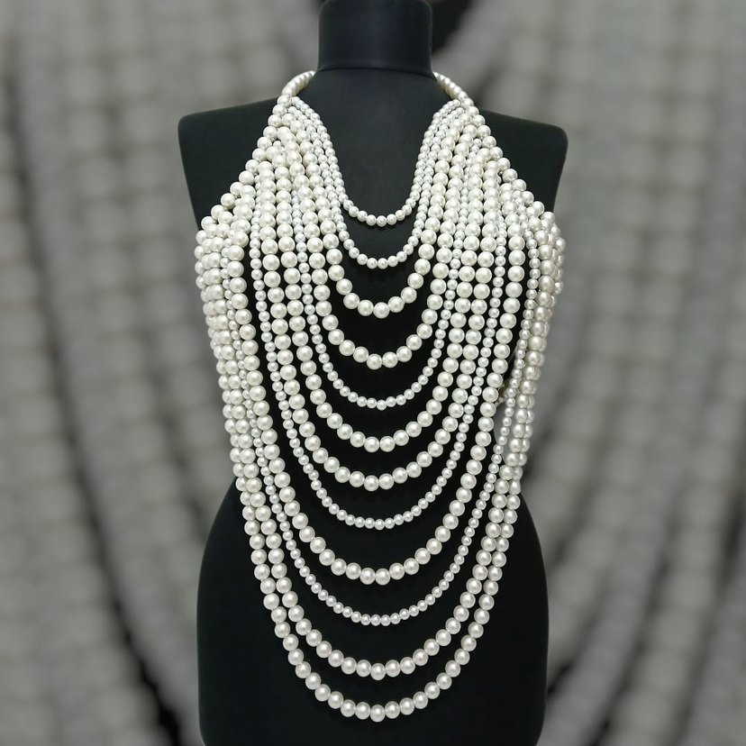 Uzun Beyaz Boncuklu Kadın Kolye - Görsel 2