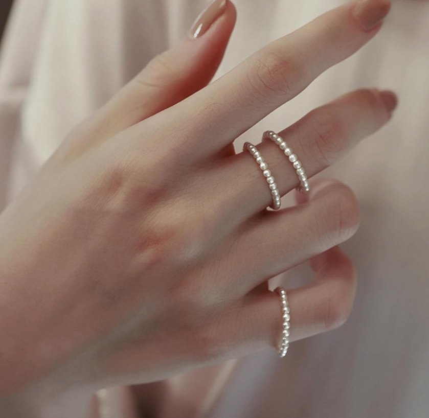 Beyaz Boncuklu Minimalist Kadın Yüzük - Görsel 5
