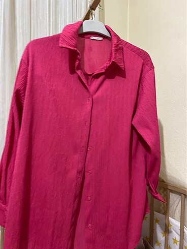 Pembe bayan gömlek