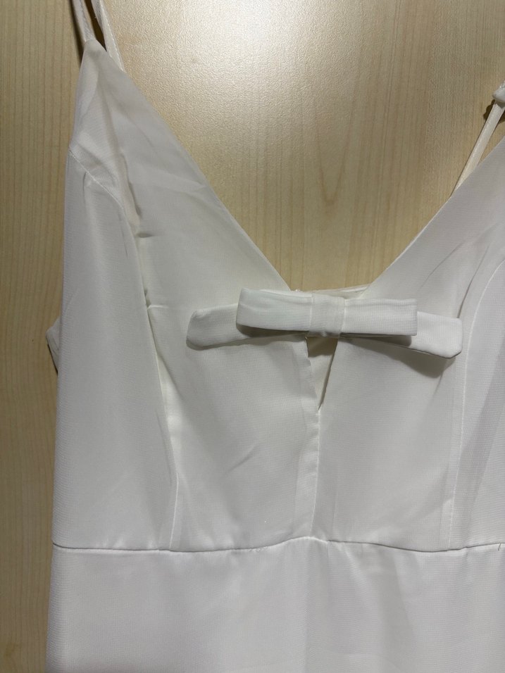 Beyaz kurdeleli çekim elbisesi - Görsel 3