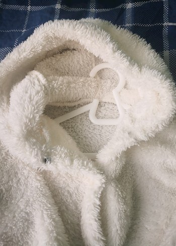 Kapüşonlu Beyaz Bebek Tulum - Görsel 3