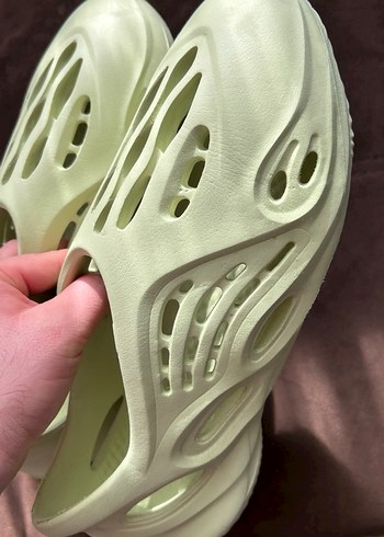 Neon Yeşili Yeezy Modeli - Görsel 6