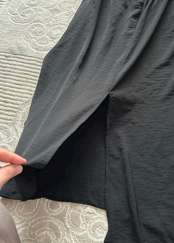 Siyah Uzun V Yaka Kolsuz Elbise - Görsel 2