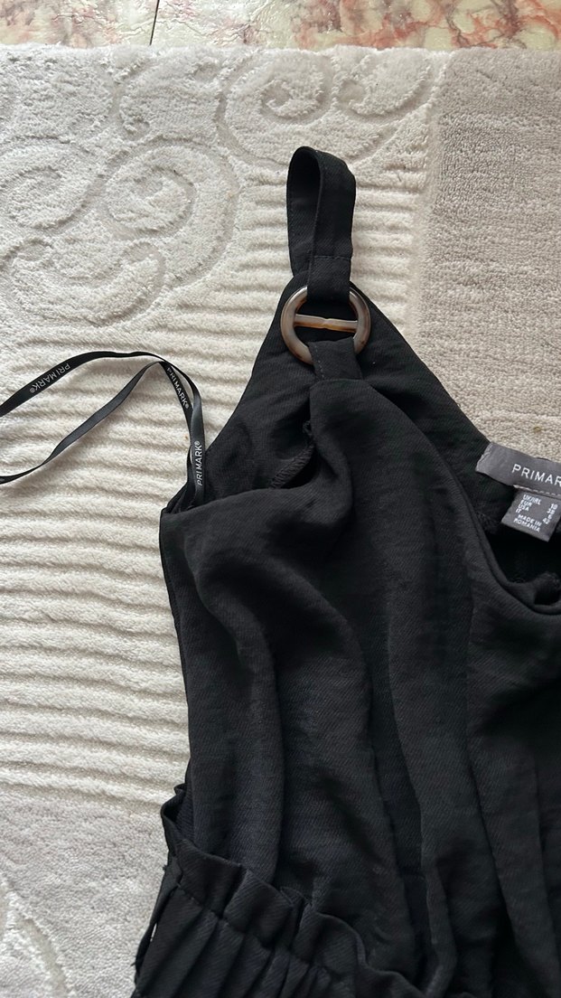 Siyah Uzun V Yaka Kolsuz Elbise - Görsel 4