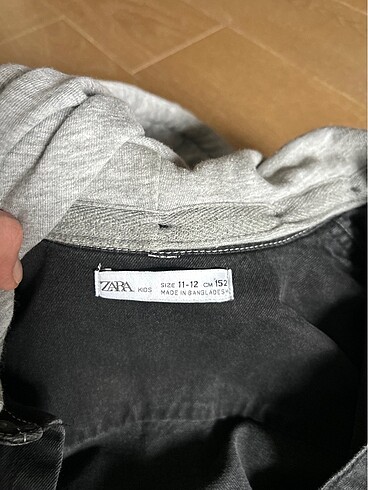 Zara çocuk kot gömlek