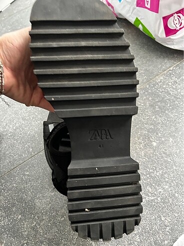 42 Beden Zara sandalet