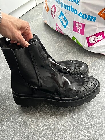 Zara yağmur çizmesi