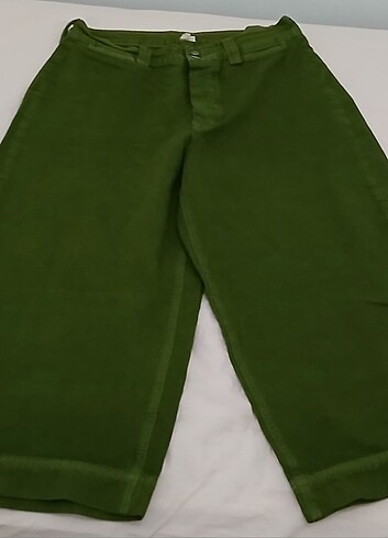 YEŞİL CAPRİ PANTALON 