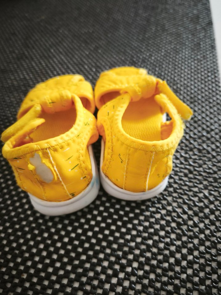 Vicco Kız Çocuk Sarı Cırtlı Terlik - Görsel 3