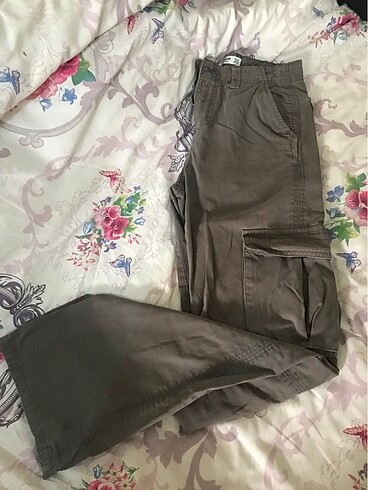 32 Beden Pull&bear kargo pantolon