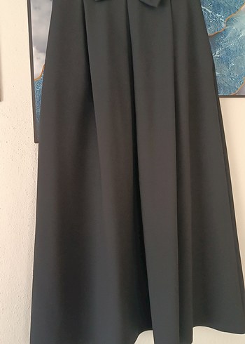 Kadın Siyah Pileli Etek