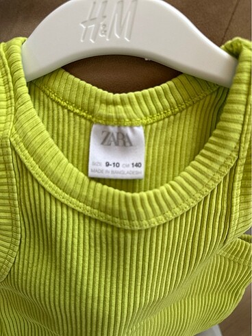 9 Yaş Beden Zara yeşil crop