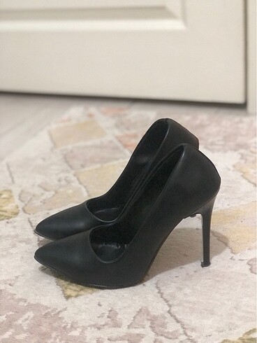36 Beden siyah Renk 10 cm stiletto