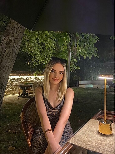 Uzun leopar elbise