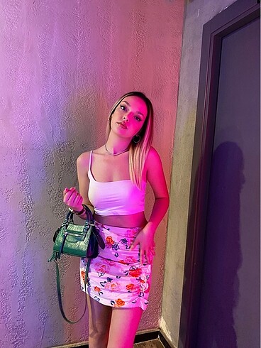 Bershka desenli etek