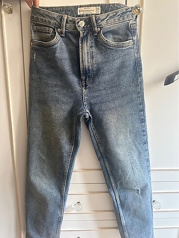 Stradivarius Mom Slim Fit Jean Pantolon