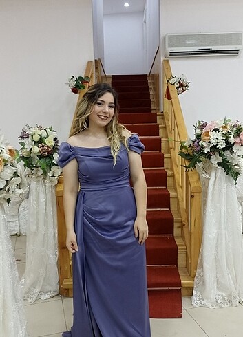 Bir defa giyilmiştir düğünde