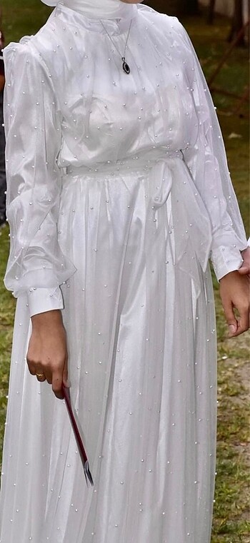 l Beden 1 Defa Giyilmiş inci detaylı nikah elbisesi