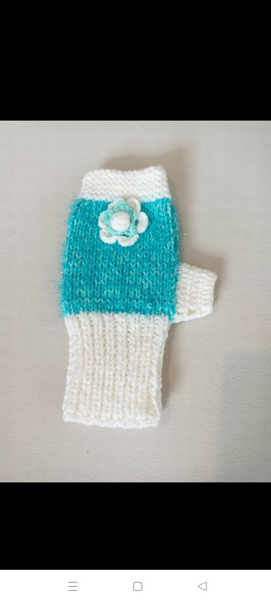Turkuaz Çiçekli Örgü Parmaksız Eldiven - Görsel 3