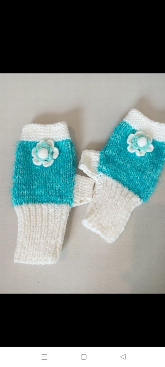 Turkuaz Çiçekli Örgü Parmaksız Eldiven - Görsel 4