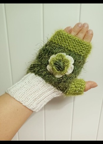 Yeşil Çiçekli Örgü Parmaksız Eldiven - Görsel 3