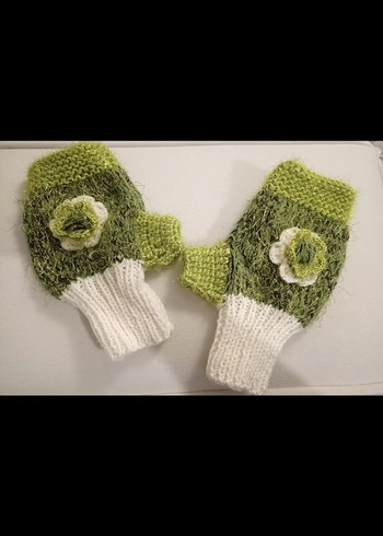 Yeşil Çiçekli Örgü Parmaksız Eldiven - Görsel 7